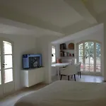 Au Milieu Des Vignes Villa *
